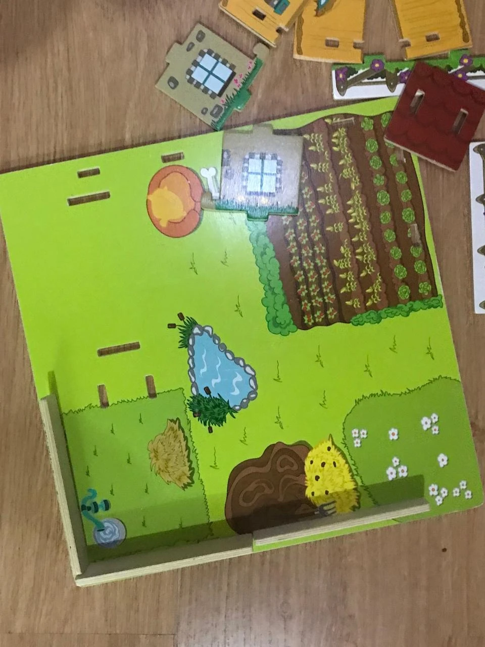 Farm building set with wooden pieces – photo 4